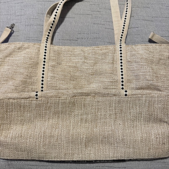 America & Beyond Beaded Tote - Picture 7 of 10